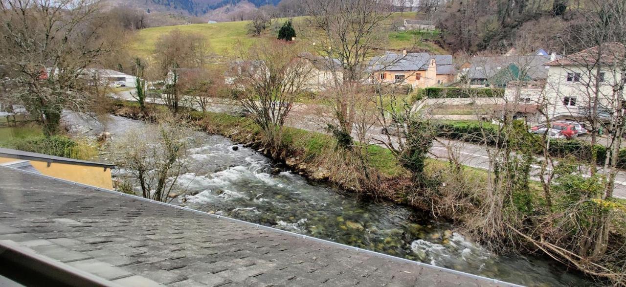 Magnifique, T2 Bis Spacieux & Calme, Neuf, Parking Gerde Exterior foto